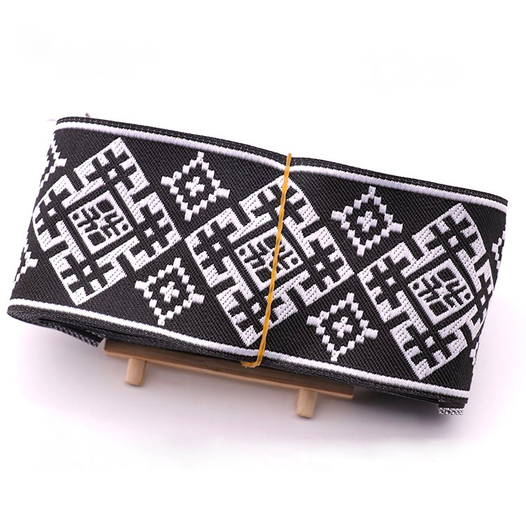 5 Thước Người Mông Thêu Dạ Nỉ  - đánh giá và giá Home Textiles India